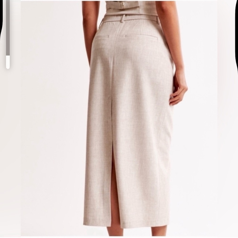 Simplistic Skirt - image 2